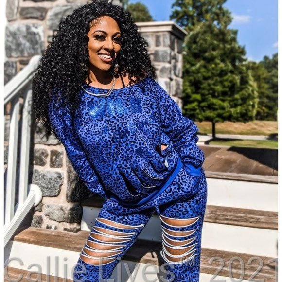 Miz Wild & Untamed Survivor: Slashed BLUE Cheetah Sweat Set - Picture 7 of 12